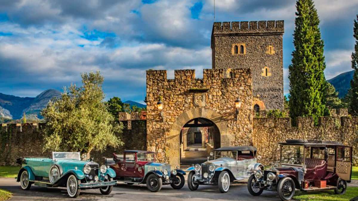 Loizaga Tower: An Antique and Classic Car Museum